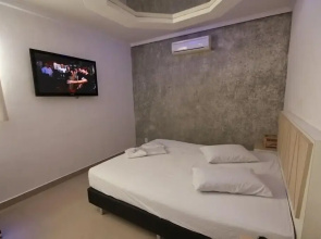 Motel Xanadú - Adults Only