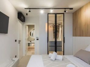 Luxury Villa With Swimming Pool and Sauna
