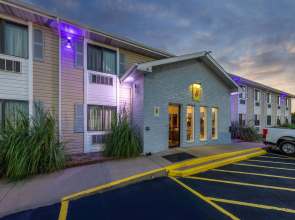 Super 8 by Wyndham El Dorado