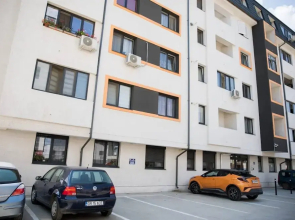 Impeccable 1-bed Studio in Roșu