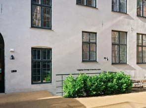 Apēron Apartment Hotel