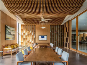 Holiday Inn Express Phuket Patong Beach Central by IHG