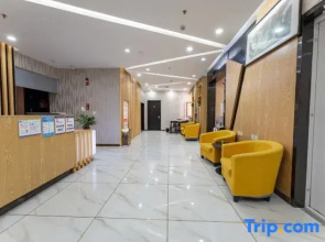 Minghu Light Hotel（Jinan Evergrande Riverside Left Bank Branch））