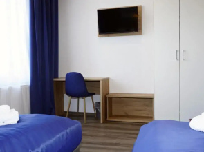 Motel Blue