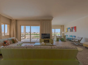 Vesta - Luxury APT II - 2BR - Golf