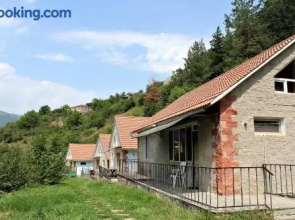 Tom's Houses