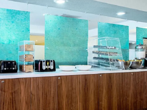 Red Roof Inn PLUS+ Miami Airport