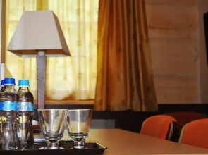 Hotel 365