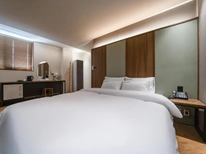 Brown Dot Hotel Eurwangri