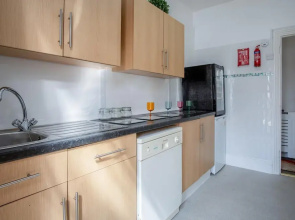 Skyfall - 2 Bedroom Apartment - Milford Haven