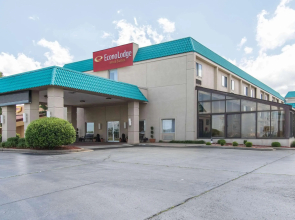 Econo Lodge Inn & Suites Joplin