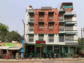 OYO 14422 Hotel Cosmos