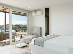 Athens Riviera Bay View Suite By The Olon