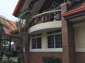 Dumaguete Springs Beach Resort