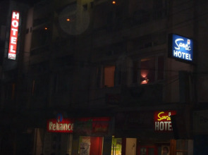 Hotel Samrat