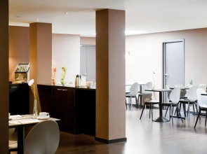 New Hotel Charlemagne