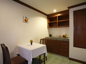 Jiraporn Hill Resort