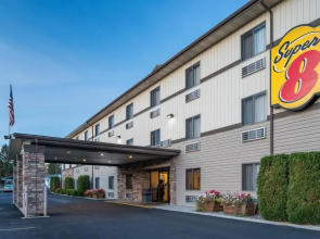Super 8 by Wyndham Kalispell Glacier National Park
