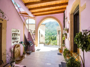 Snug Apartment in Kournas With Balcony/terrace