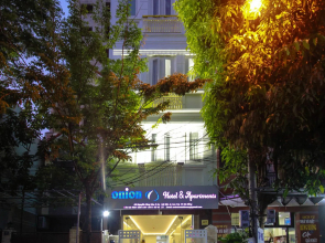 Onion Hotel & Apartments