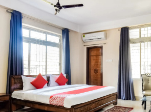 OYO Flagship 49036 Royal Pearl Inn