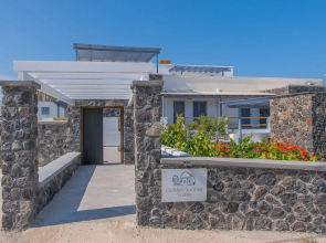 Golden Sunrise Suites