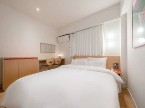 Anook Hotel Guri