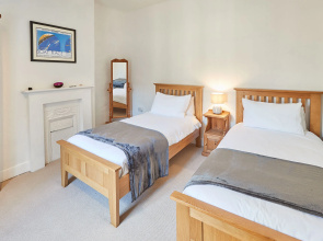 Host Stay Hall Garth