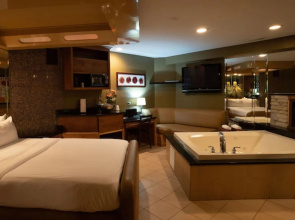 The Champagne Lodge & Luxury Suites