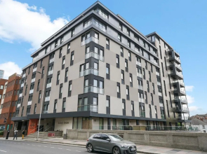 Kennet House Superior Serviced Apartment