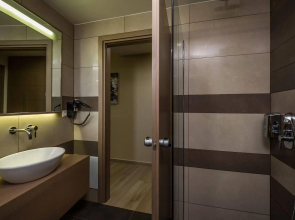 Renieris Hotel