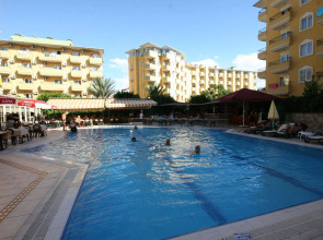 Kleopatra Royal Palm Hotel