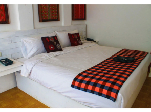 Poleng Villa Hotel