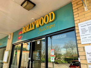 4 Bedroom House - Central MK - Free Parking, Garden and Smart TVs with Netflix by Yoko Property