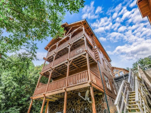 Extravagant View 3 Bedrooms 3 Bathrooms Cabin