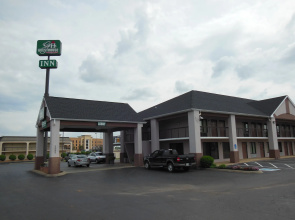 GuestHouse Inn Clarksville