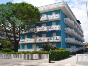Bright Apartment Near the Beach With a Lovely Terrace by Beahost Rentals