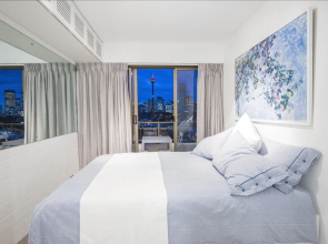 1 BR Park Breathtaking Sydney Skyline
