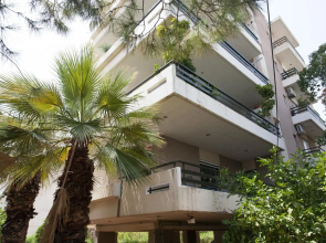 Pleasant 2BR Apartment near HELEXPO by UPSTREET