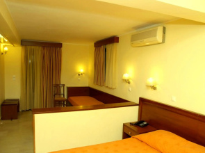Elysee Hotel
