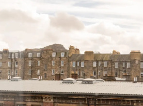 Charming and Relaxing 2BD Flat - Abbeyhill