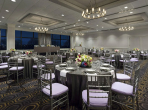 Courtyard by Marriott Boston-Cambridge