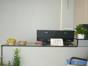 Meiliyue Residential Homestay(Feilaisi Meili Snow Mountain Scenic Area Store)