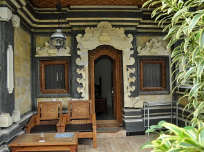 Akindu Home Stay