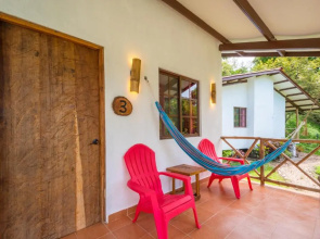 Istmo Beach and Jungle Bungalows