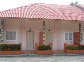 Ploy Resort