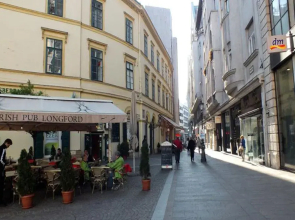 Budapest White Boat Apartments