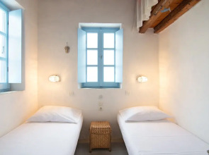 Serifos Houses Hora