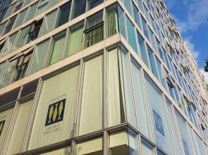 47 Chelsea House - Q-zotica City Centre Apartments: Parking, City view & Smart gadgets
