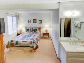 Sherwin Villas- Free Shuttle & Near Skiing!